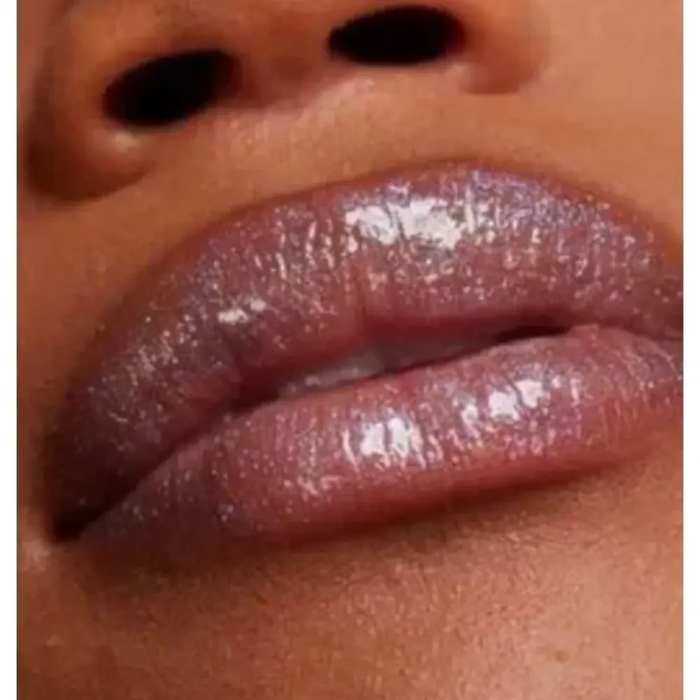 R.E.M. Beauty REM On Your Collar Plumping LipGloss Jelly Sandals BNIB NWT
